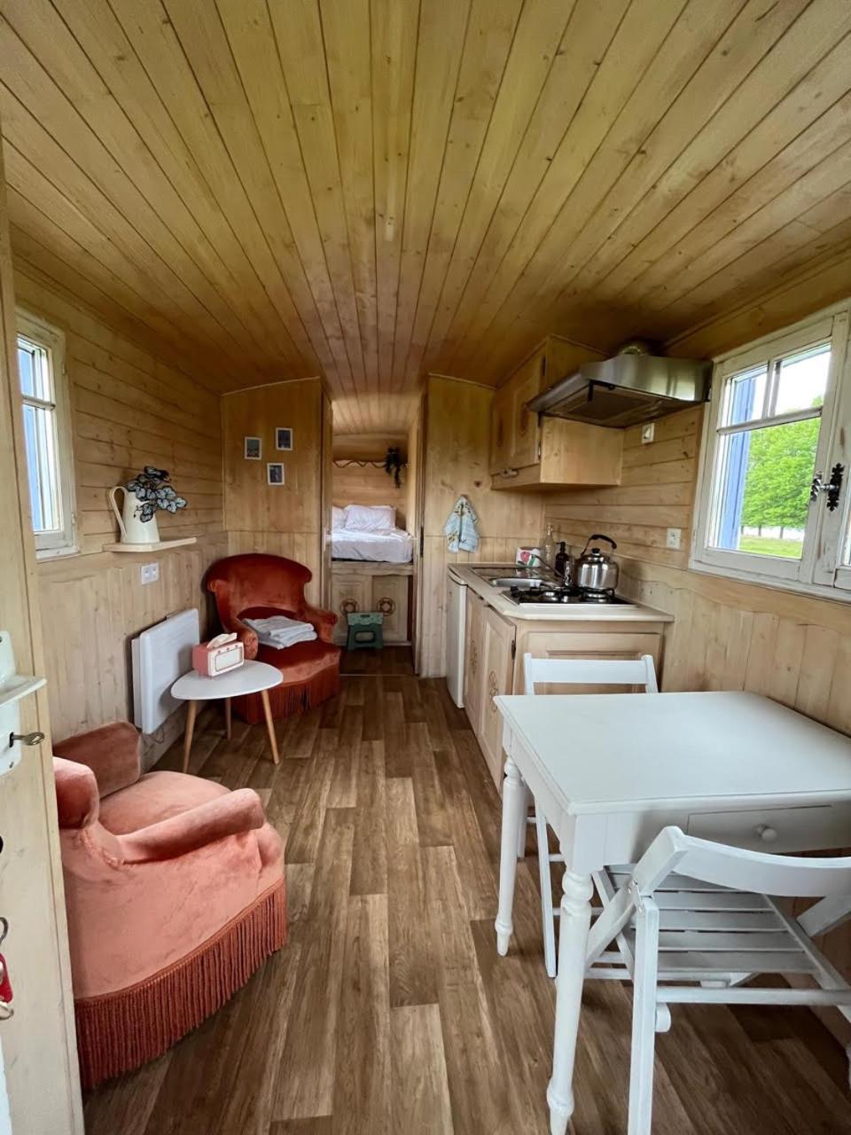 Les Logements Insolites De La Base Nautique Verneuil  Bagian luar foto