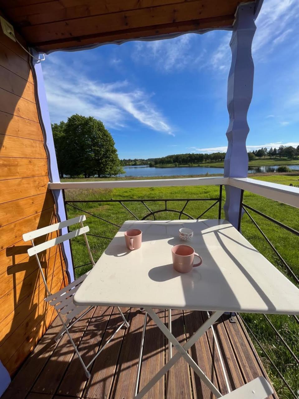 Les Logements Insolites De La Base Nautique Verneuil  Bagian luar foto